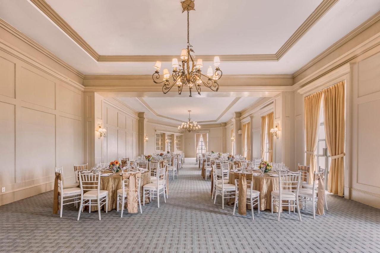Fiesta Americana Меріда Екстер'єр фото The Long Room